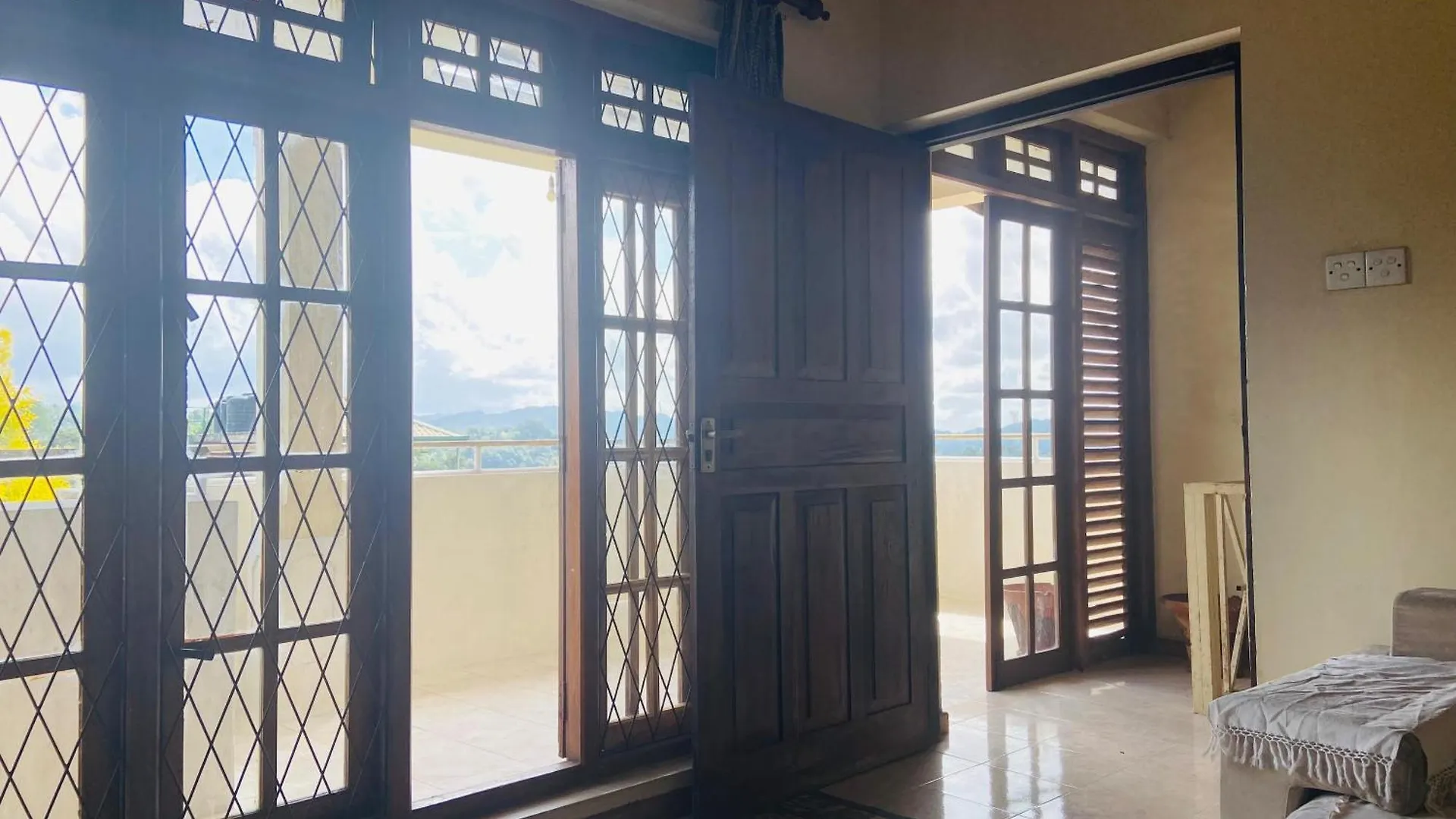 Mountain Breeze Uplands Kandy